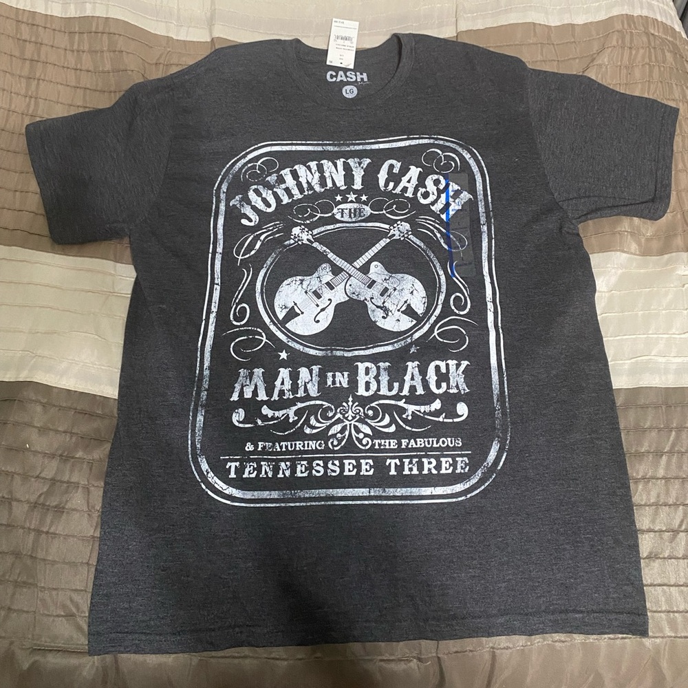 News Mens Johnny Cash tee shirt grey large